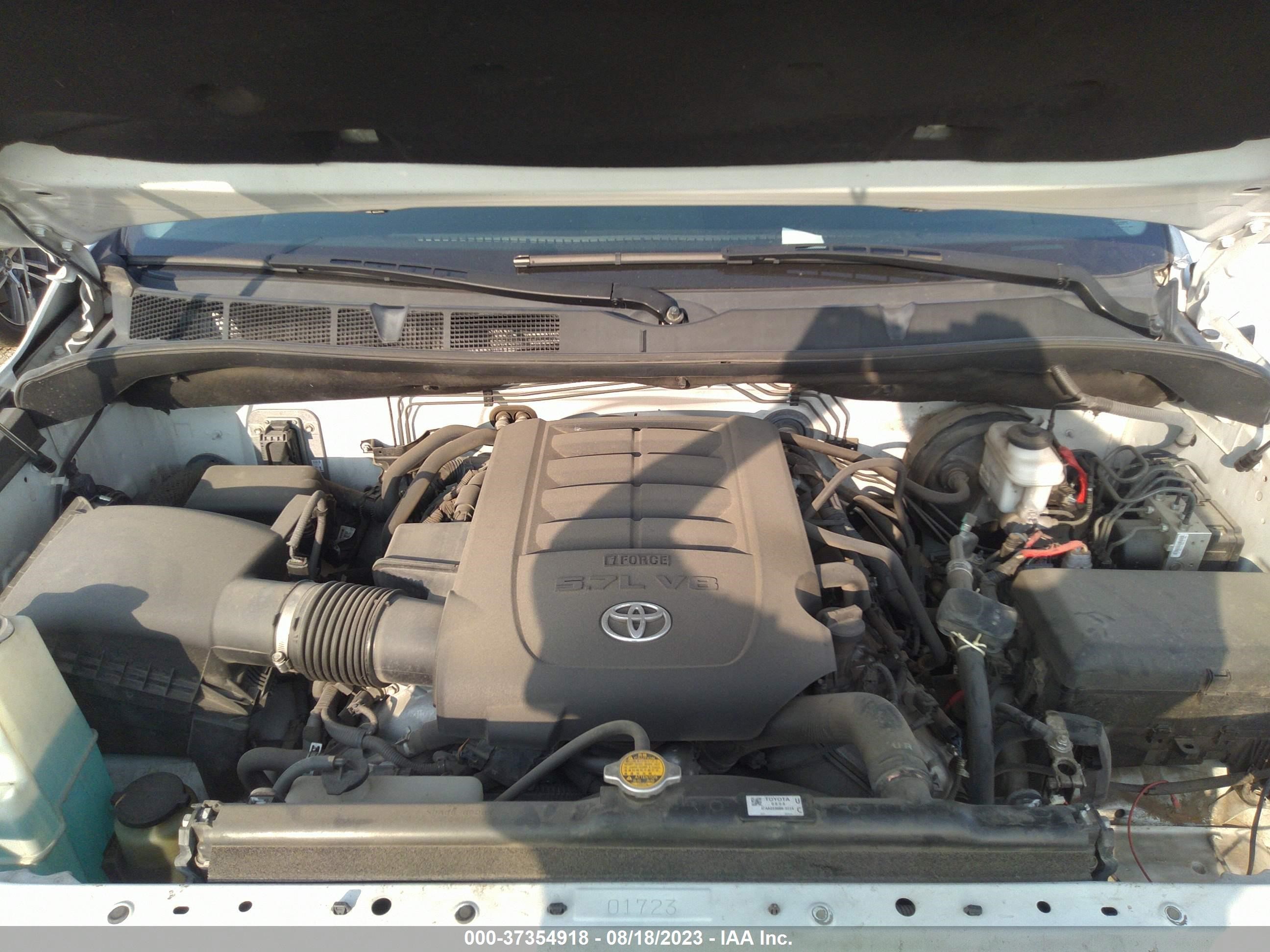 Photo 9 VIN: 5TFDW5F10GX538325 - TOYOTA TUNDRA 