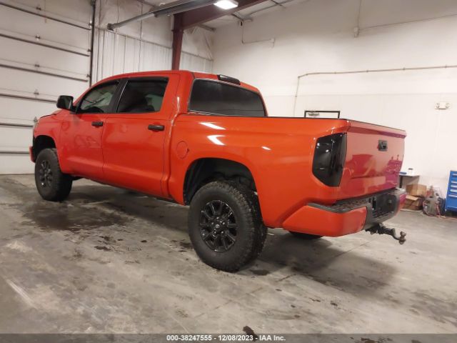 Photo 2 VIN: 5TFDW5F10GX557344 - TOYOTA TUNDRA 