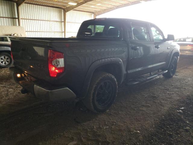 Photo 2 VIN: 5TFDW5F10HX610996 - TOYOTA TUNDRA CRE 