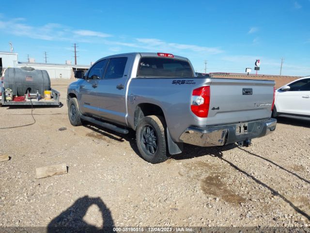 Photo 2 VIN: 5TFDW5F10HX636840 - TOYOTA TUNDRA 