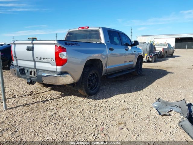 Photo 3 VIN: 5TFDW5F10HX636840 - TOYOTA TUNDRA 