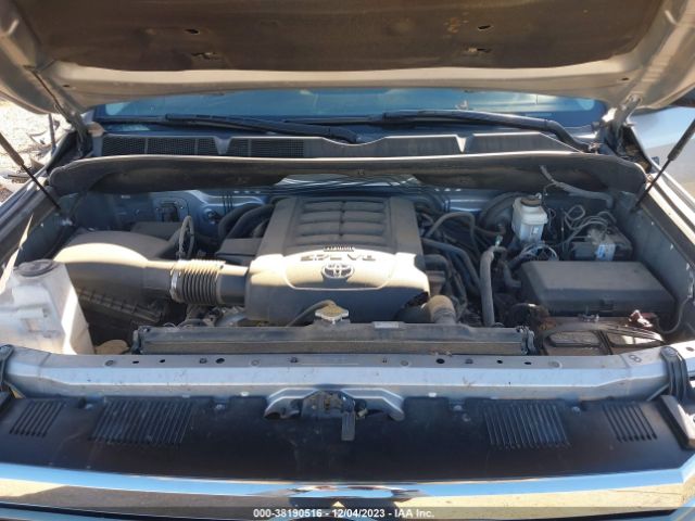 Photo 9 VIN: 5TFDW5F10HX636840 - TOYOTA TUNDRA 