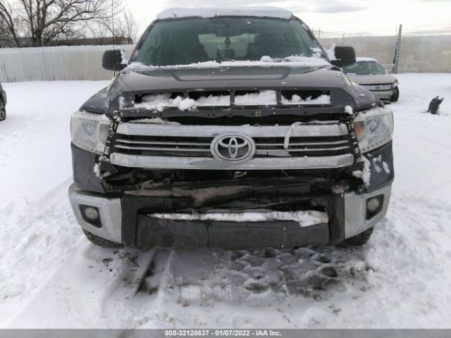 Photo 5 VIN: 5TFDW5F10HX656926 - TOYOTA TUNDRA 4WD 