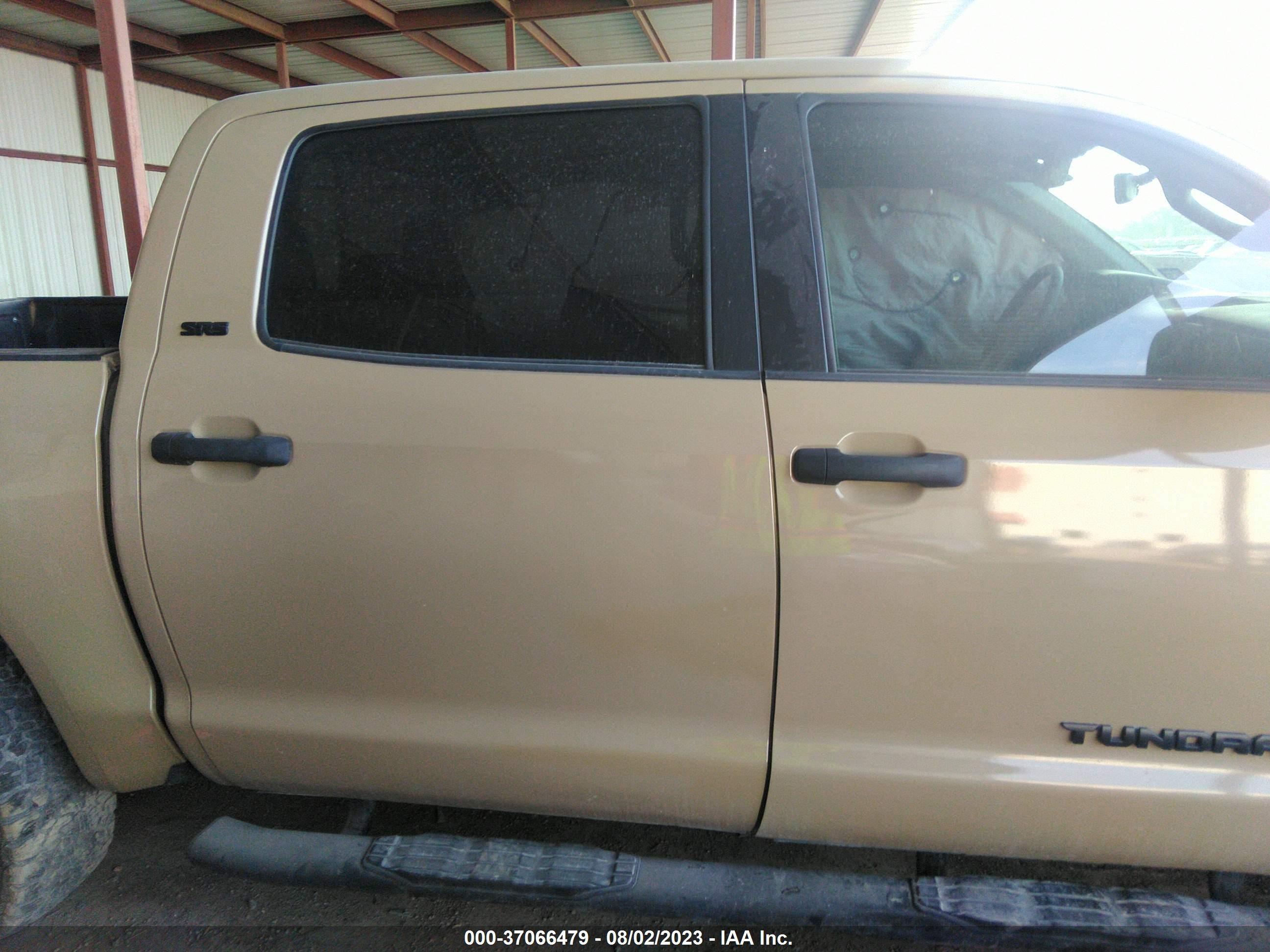 Photo 12 VIN: 5TFDW5F10HX658482 - TOYOTA TUNDRA 