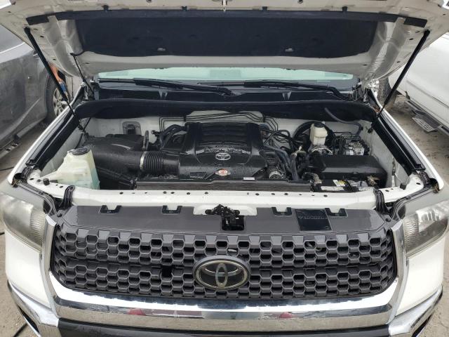 Photo 10 VIN: 5TFDW5F10JX685915 - TOYOTA TUNDRA CRE 