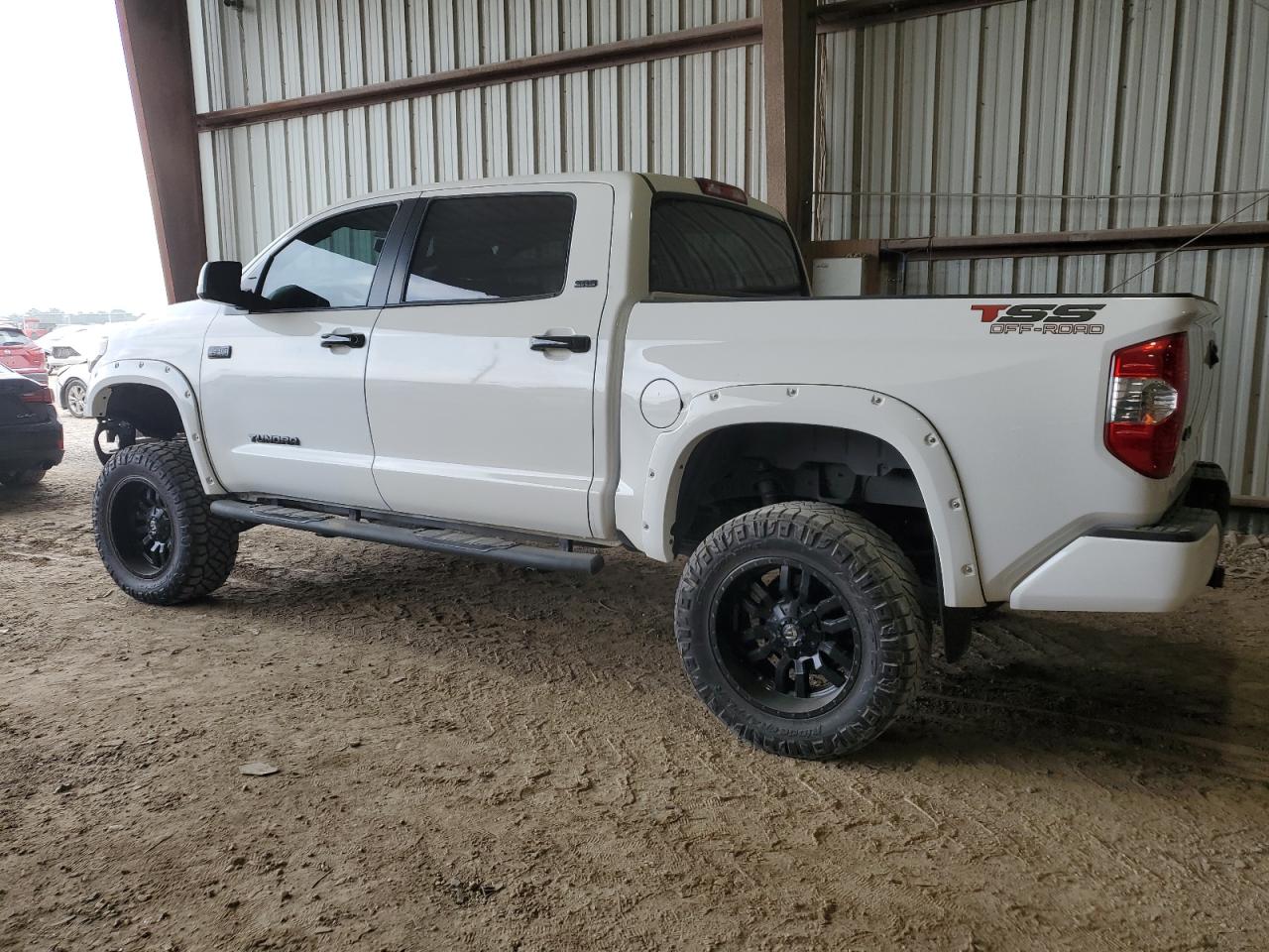 Photo 1 VIN: 5TFDW5F10KX778550 - TOYOTA TUNDRA 