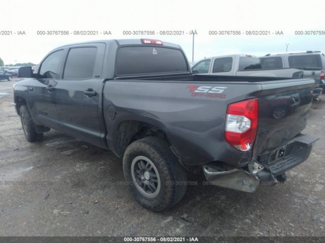 Photo 2 VIN: 5TFDW5F10KX816228 - TOYOTA TUNDRA 4WD 