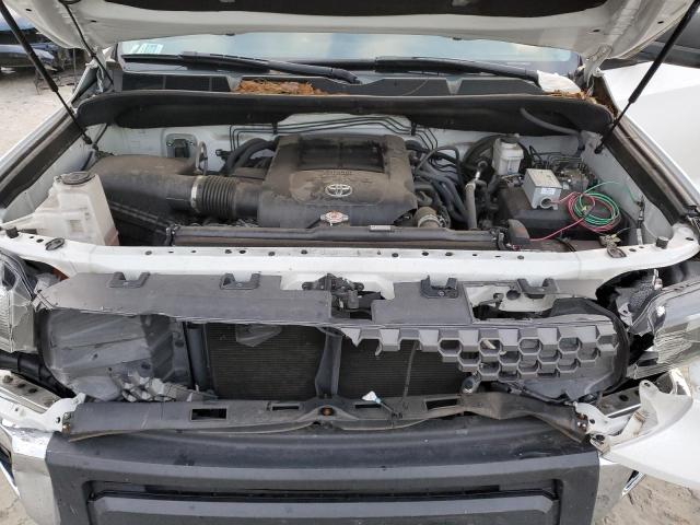 Photo 10 VIN: 5TFDW5F10KX820215 - TOYOTA TUNDRA CRE 