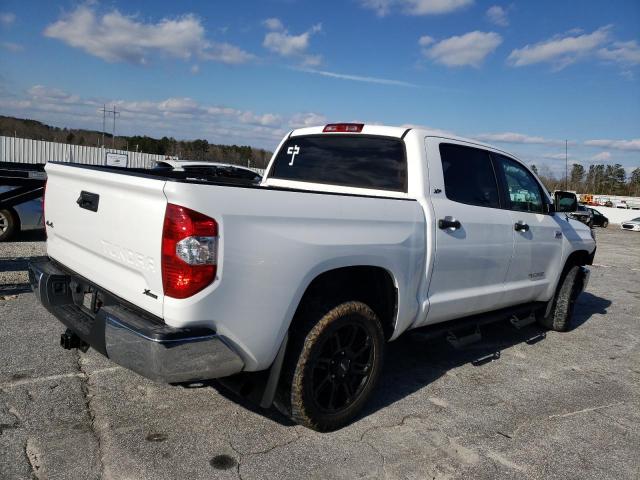 Photo 2 VIN: 5TFDW5F10KX820215 - TOYOTA TUNDRA CRE 