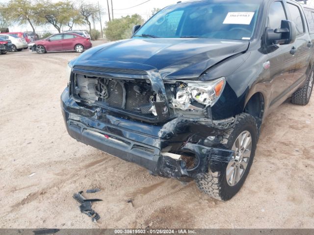 Photo 5 VIN: 5TFDW5F11DX289982 - TOYOTA TUNDRA 