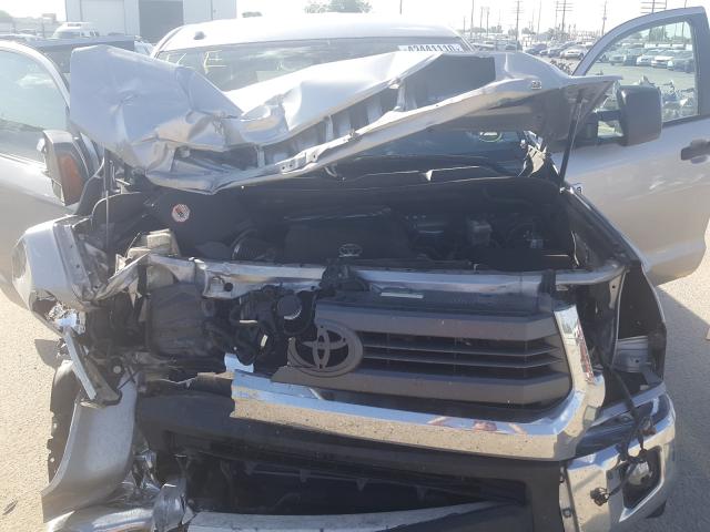 Photo 6 VIN: 5TFDW5F11EX400760 - TOYOTA TUNDRA CRE 