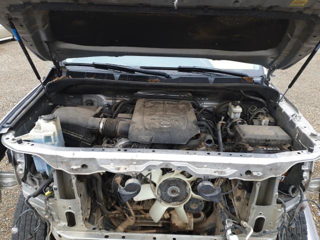 Photo 6 VIN: 5TFDW5F11FX417043 - TOYOTA TUNDRA CRE 