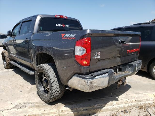 Photo 2 VIN: 5TFDW5F11FX460751 - TOYOTA TUNDRA CRE 