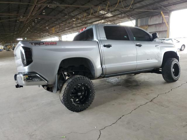 Photo 2 VIN: 5TFDW5F11FX470972 - TOYOTA TUNDRA CRE 