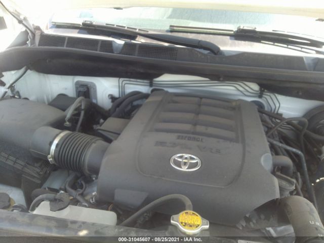 Photo 9 VIN: 5TFDW5F11FX486587 - TOYOTA TUNDRA 4WD TRUCK 