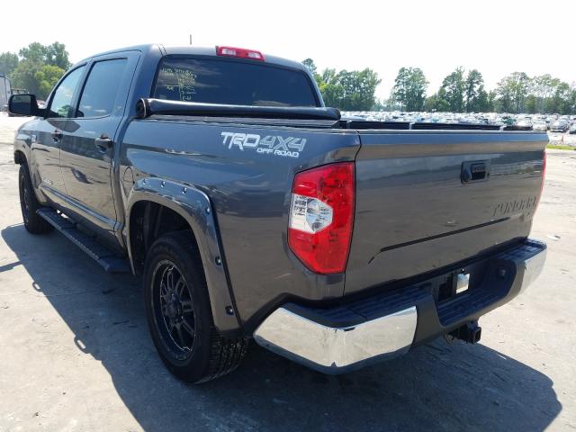 Photo 2 VIN: 5TFDW5F11HX584716 - TOYOTA TUNDRA CRE 