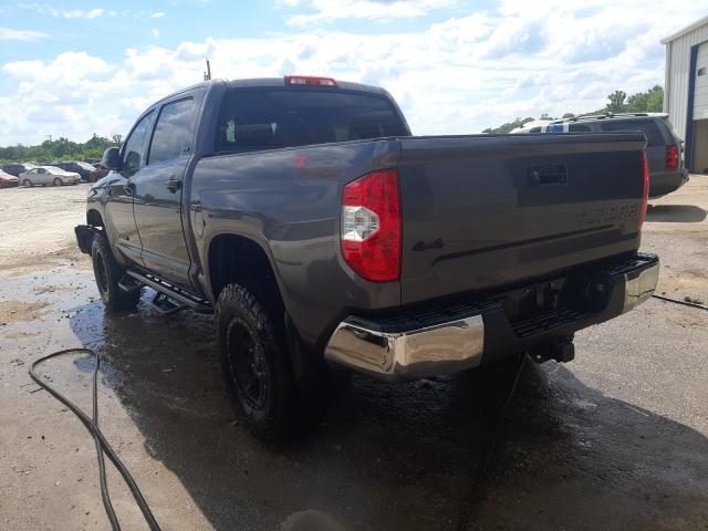 Photo 2 VIN: 5TFDW5F11HX603426 - TOYOTA TUNDRA CRE 