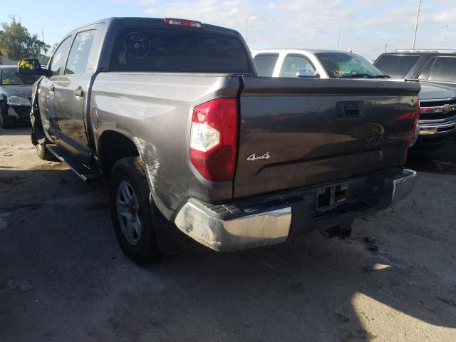 Photo 2 VIN: 5TFDW5F11HX621392 - TOYOTA TUNDRA CRE 