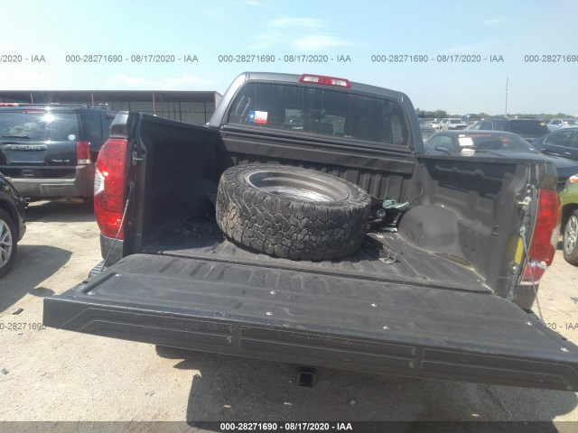 Photo 7 VIN: 5TFDW5F11JX710188 - TOYOTA TUNDRA 4WD 