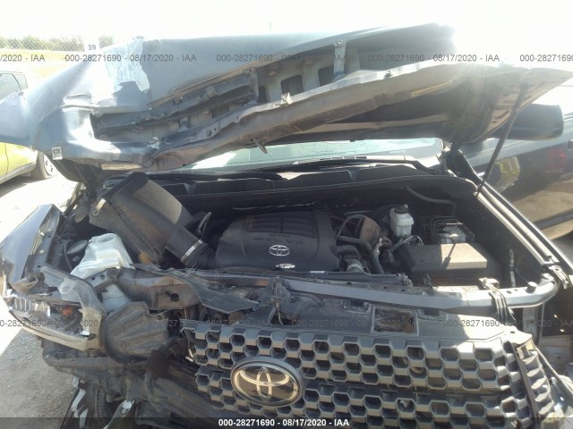 Photo 9 VIN: 5TFDW5F11JX710188 - TOYOTA TUNDRA 4WD 