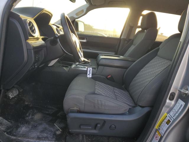 Photo 6 VIN: 5TFDW5F11JX715813 - TOYOTA TUNDRA CRE 