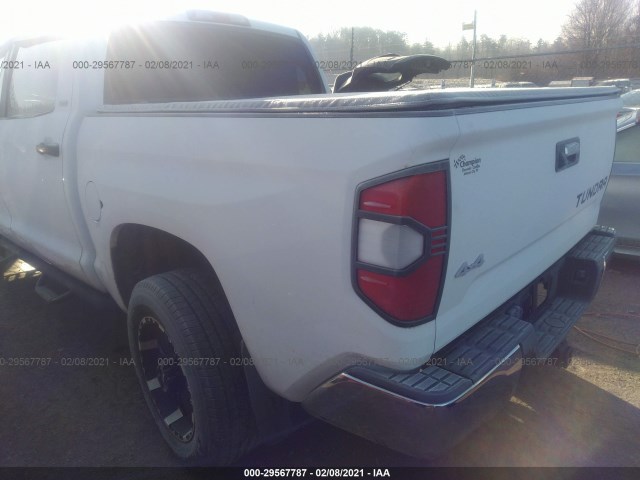 Photo 2 VIN: 5TFDW5F12FX416922 - TOYOTA TUNDRA 4WD TRUCK 