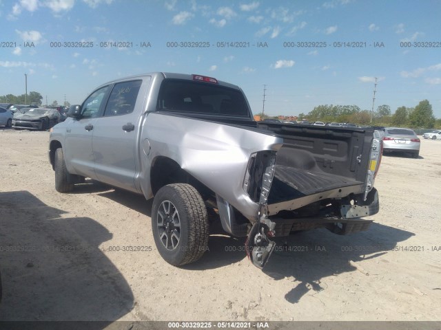 Photo 2 VIN: 5TFDW5F12FX455123 - TOYOTA TUNDRA 4WD TRUCK 