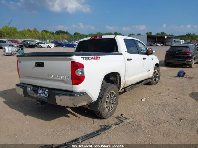 Photo 3 VIN: 5TFDW5F12FX461407 - TOYOTA TUNDRA 