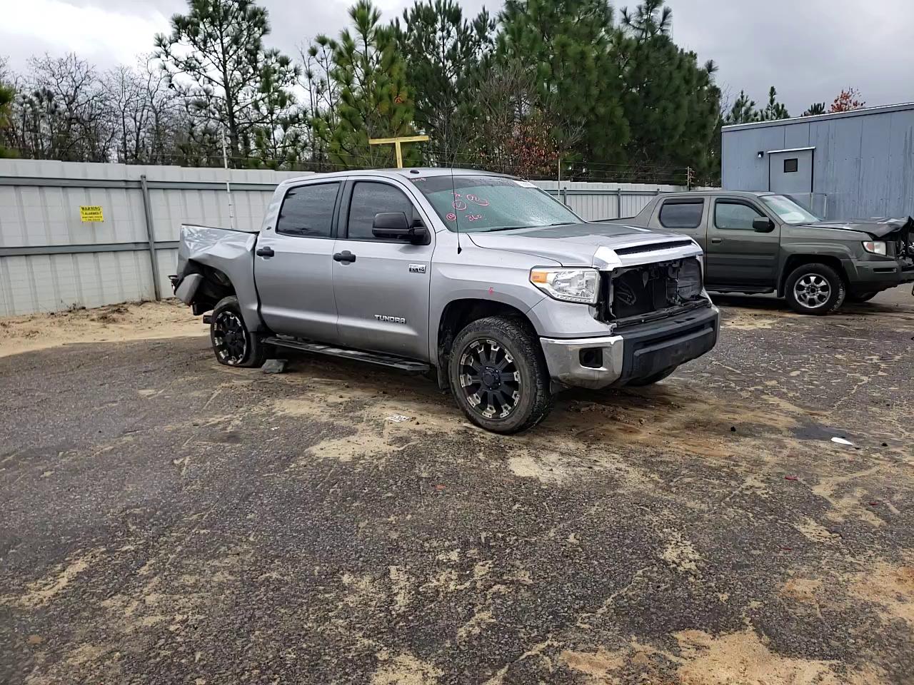 Photo 10 VIN: 5TFDW5F12FX466915 - TOYOTA TUNDRA CRE 