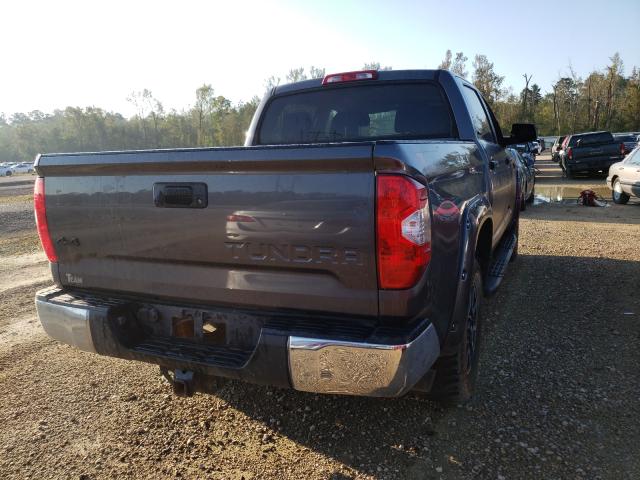 Photo 3 VIN: 5TFDW5F12HX610286 - TOYOTA TUNDRA CRE 