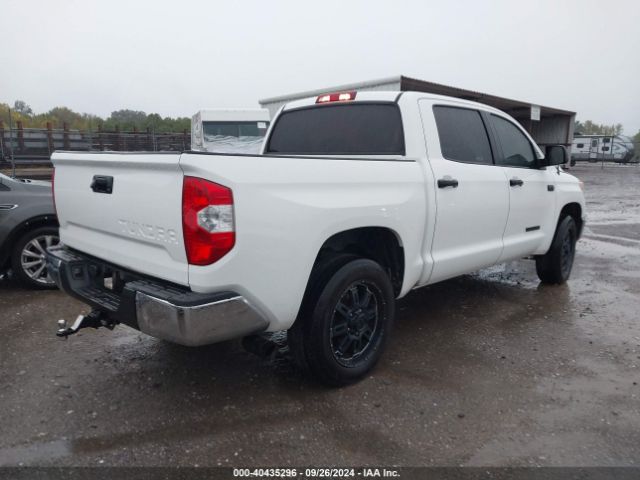 Photo 3 VIN: 5TFDW5F12HX629727 - TOYOTA TUNDRA 