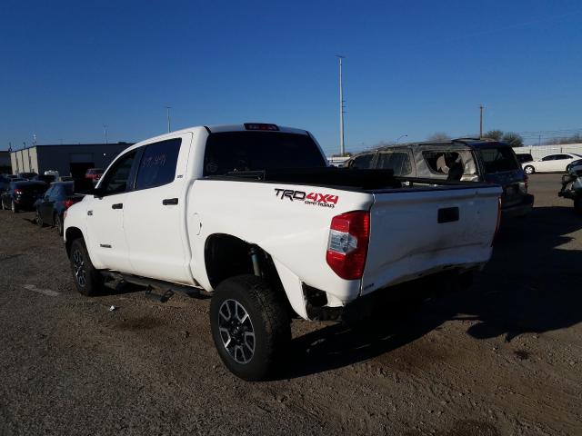 Photo 2 VIN: 5TFDW5F12HX671007 - TOYOTA TUNDRA CRE 