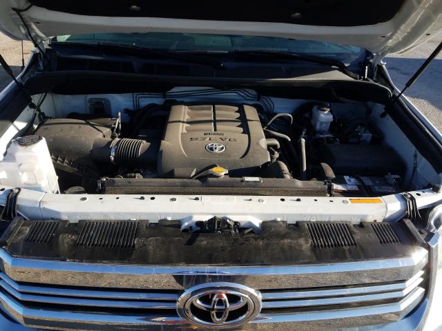 Photo 6 VIN: 5TFDW5F12HX671007 - TOYOTA TUNDRA CRE 