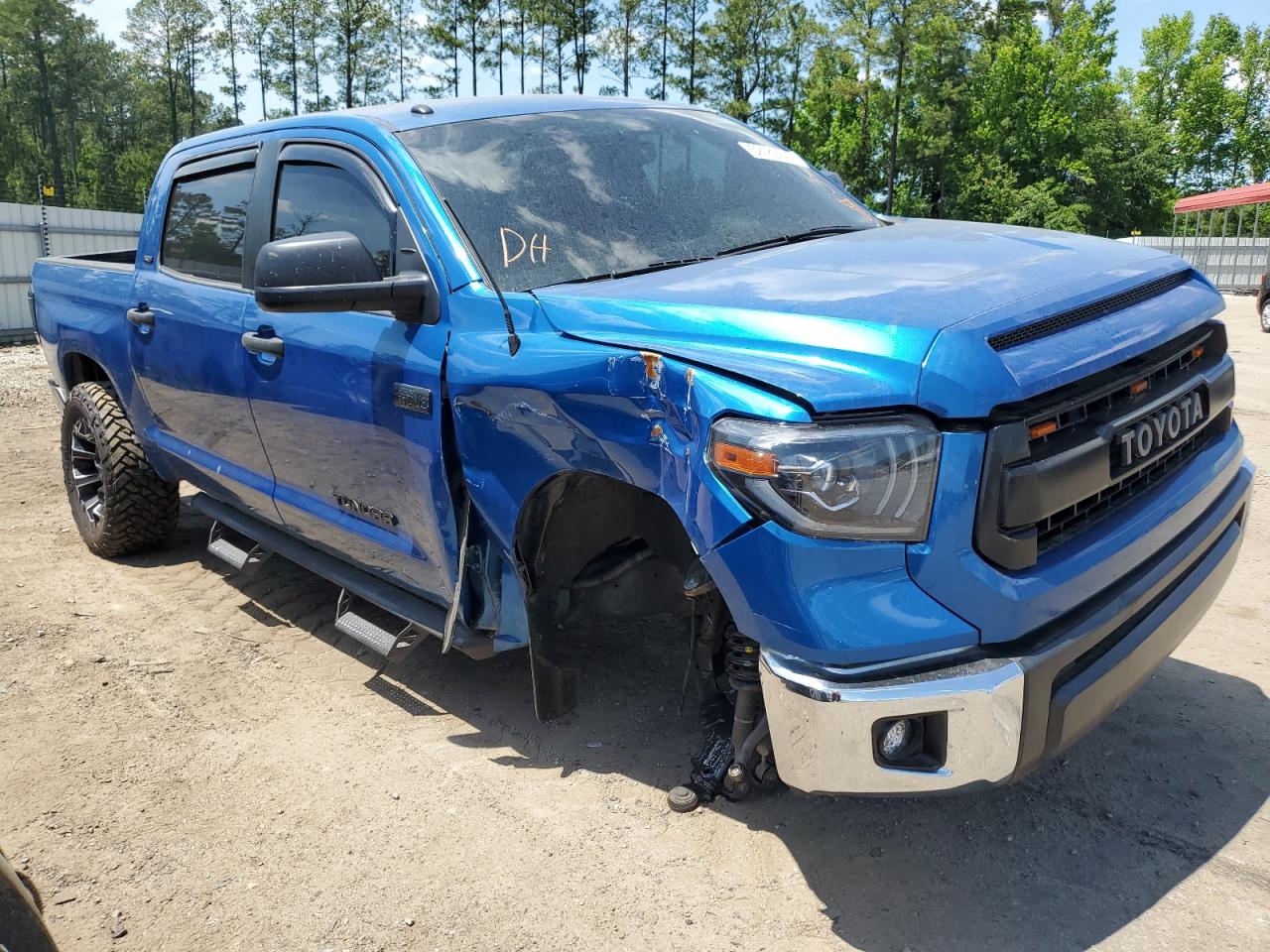 Photo 3 VIN: 5TFDW5F12HX674831 - TOYOTA TUNDRA 