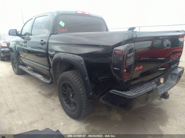 Photo 2 VIN: 5TFDW5F12JX713603 - TOYOTA TUNDRA 4WD 