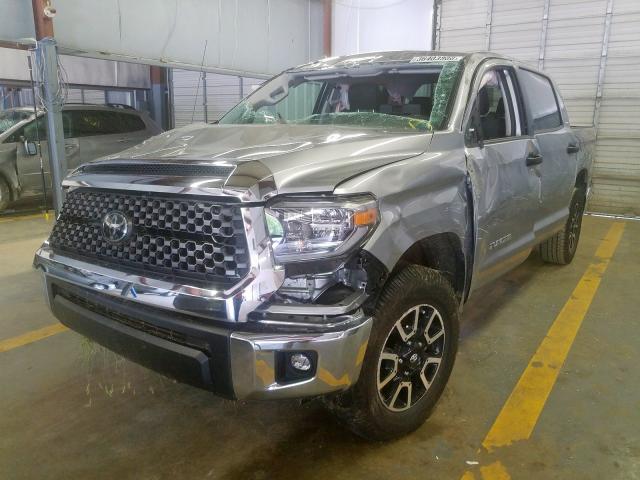 Photo 1 VIN: 5TFDW5F12JX734175 - TOYOTA TUNDRA CRE 