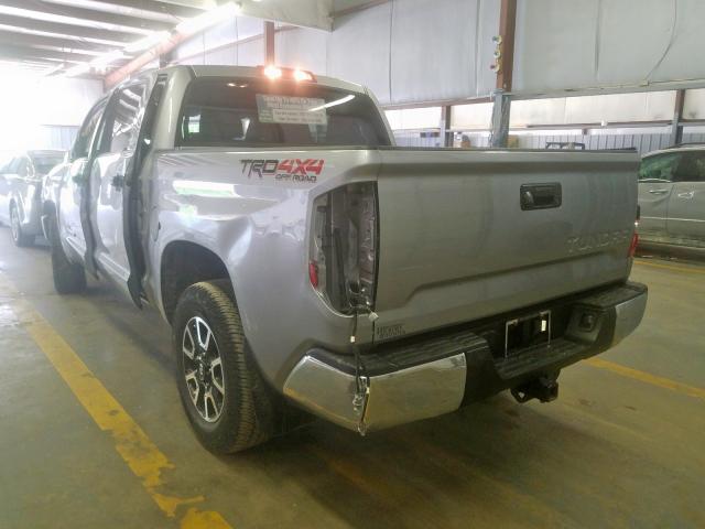 Photo 2 VIN: 5TFDW5F12JX734175 - TOYOTA TUNDRA CRE 