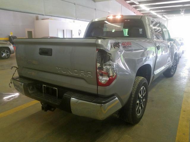 Photo 3 VIN: 5TFDW5F12JX734175 - TOYOTA TUNDRA CRE 