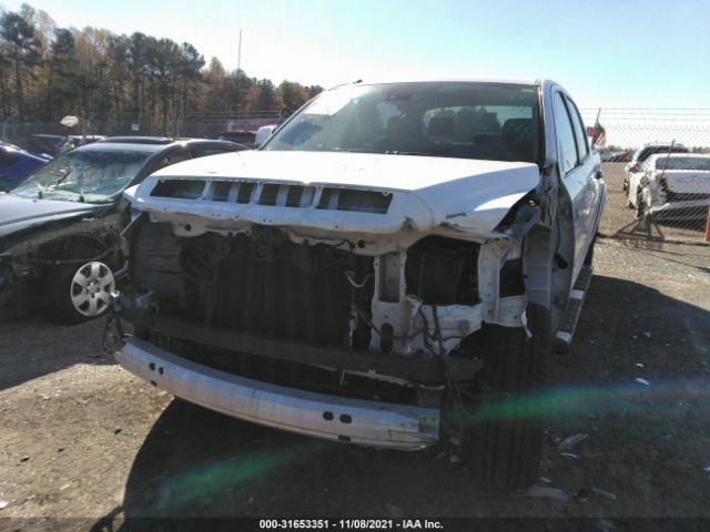 Photo 5 VIN: 5TFDW5F12JX737254 - TOYOTA TUNDRA 4WD 