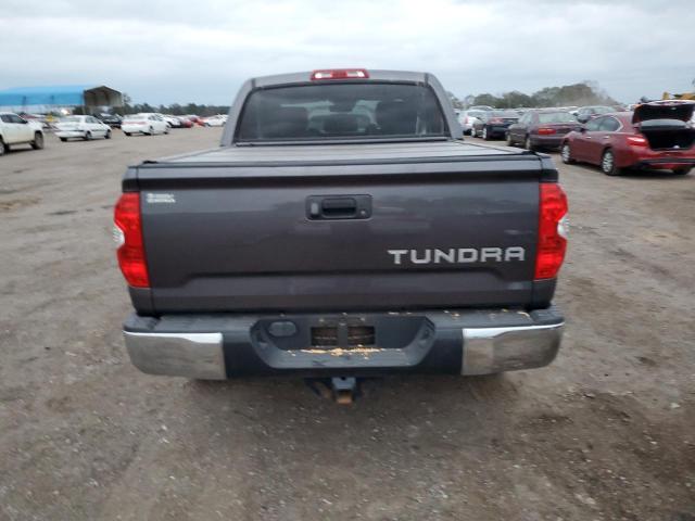 Photo 5 VIN: 5TFDW5F12JX768293 - TOYOTA TUNDRA CRE 