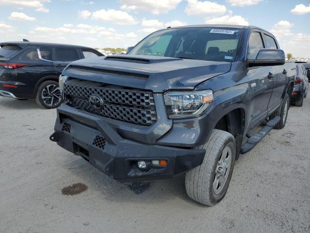 Photo 1 VIN: 5TFDW5F12JX776104 - TOYOTA TUNDRA CRE 