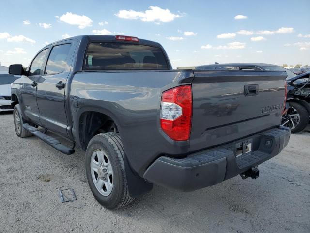 Photo 2 VIN: 5TFDW5F12JX776104 - TOYOTA TUNDRA CRE 