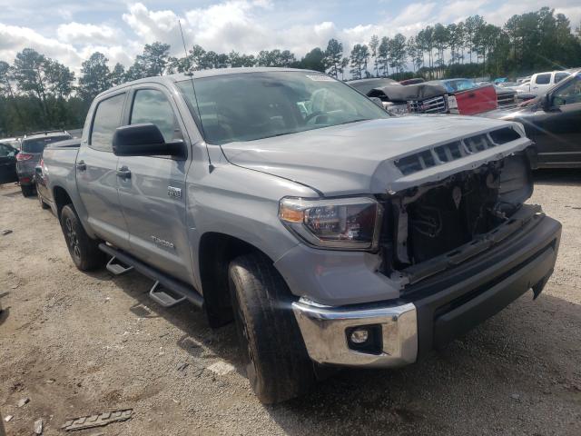 Photo 0 VIN: 5TFDW5F12JX776247 - TOYOTA TUNDRA CRE 