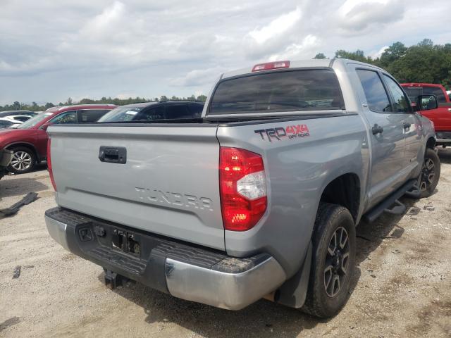 Photo 3 VIN: 5TFDW5F12JX776247 - TOYOTA TUNDRA CRE 