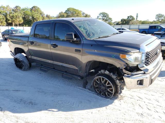 Photo 3 VIN: 5TFDW5F12KX793485 - TOYOTA TUNDRA CRE 