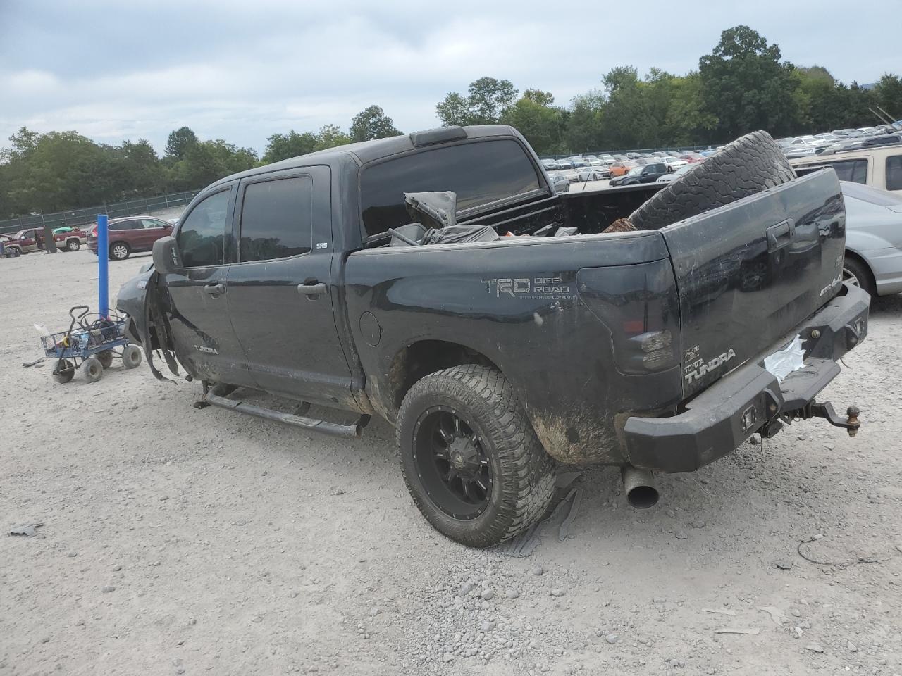 Photo 1 VIN: 5TFDW5F13AX127413 - TOYOTA TUNDRA 