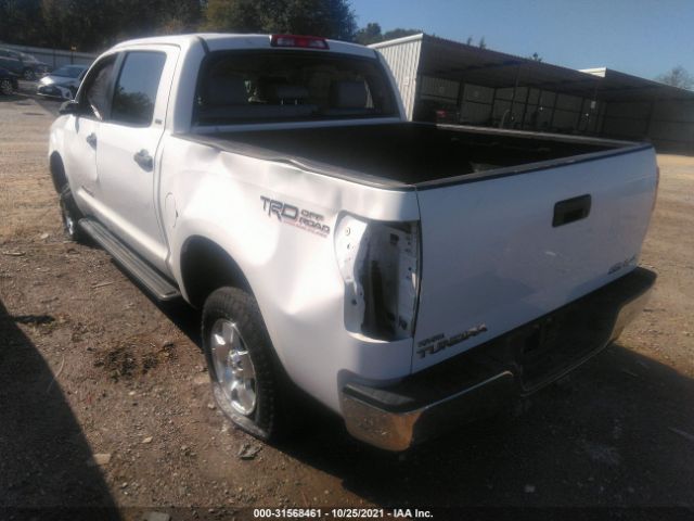 Photo 2 VIN: 5TFDW5F13AX136953 - TOYOTA TUNDRA 4WD TRUCK 