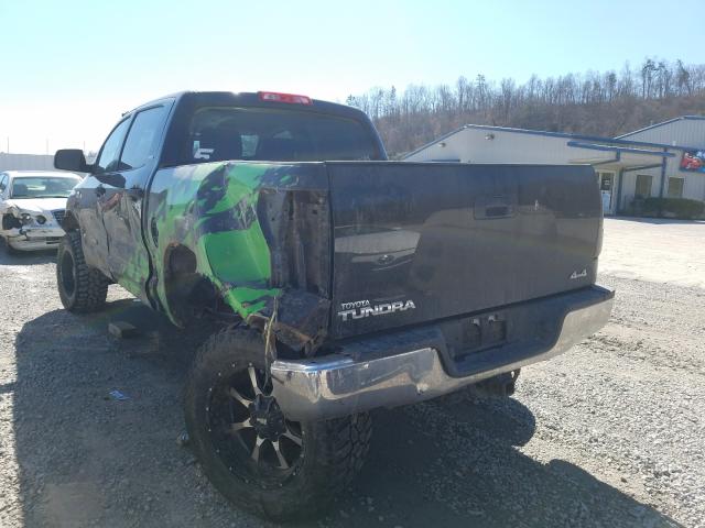 Photo 2 VIN: 5TFDW5F13AX145152 - TOYOTA TUNDRA CRE 