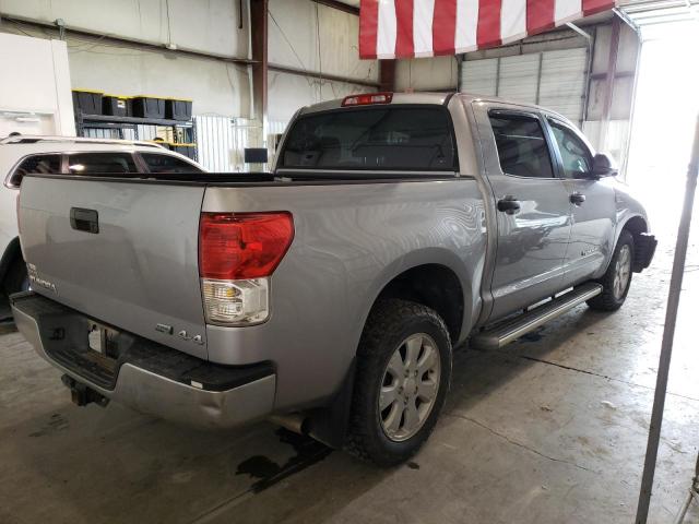 Photo 2 VIN: 5TFDW5F13AX147628 - TOYOTA TUNDRA CRE 