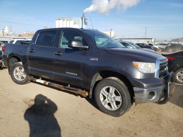 Photo 3 VIN: 5TFDW5F13BX209871 - TOYOTA TUNDRA CRE 